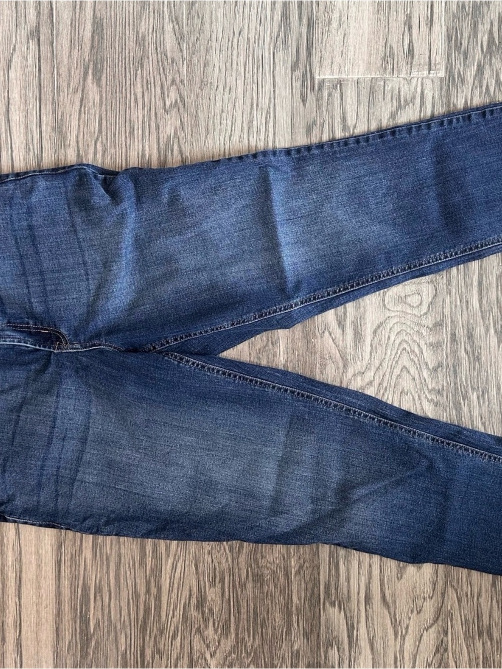 Reitmans Women's Straight Leg Jeans in Dark Blue Denim